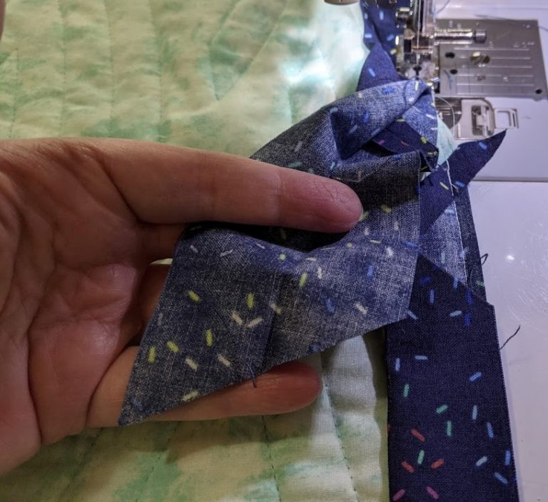 Finishing Spree! Quick Bindings That Mimic the Look of HandSewn Beth